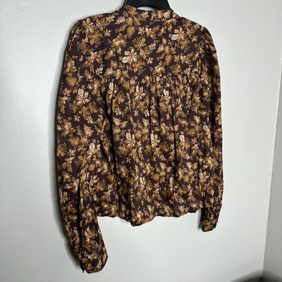 Dôen Brown and Cream Norma Fern Grove Floral Long Sleeve Blouse - Picture 5 of 6